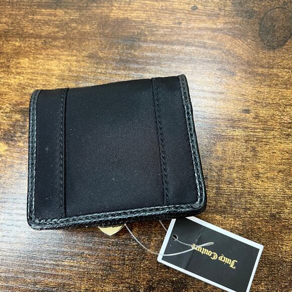 Juicy Couture SFP Quilted Mini Wallet 4x4 Gold Tone Heart Lock & Key Bi-Fold New - Picture 4 of 11